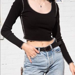 COMING IN THE MAIL!! (Don’t buy no refunds) 🛍🛼 .